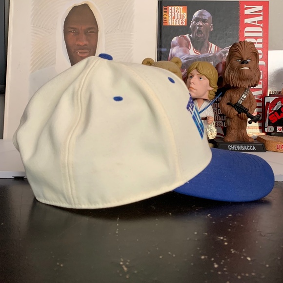 Nike Blue and Cream Toronto Blue Jays Hat - Picture 4 of 6